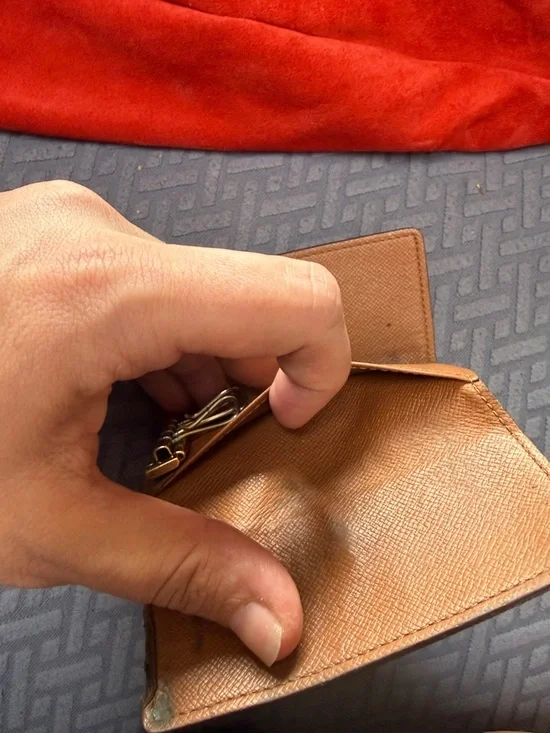 Louis Vuitton Monogram Canvas Key Pouch in Brown and Gold - 4 key - Picture 6 of 8